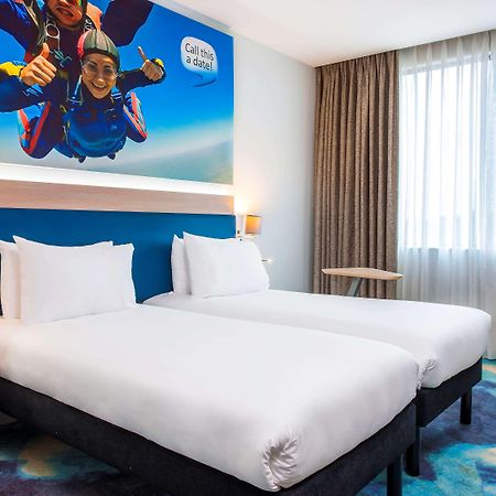 Hotel Ibis Styles London Heathrow Airport Hillingdon Exterior foto