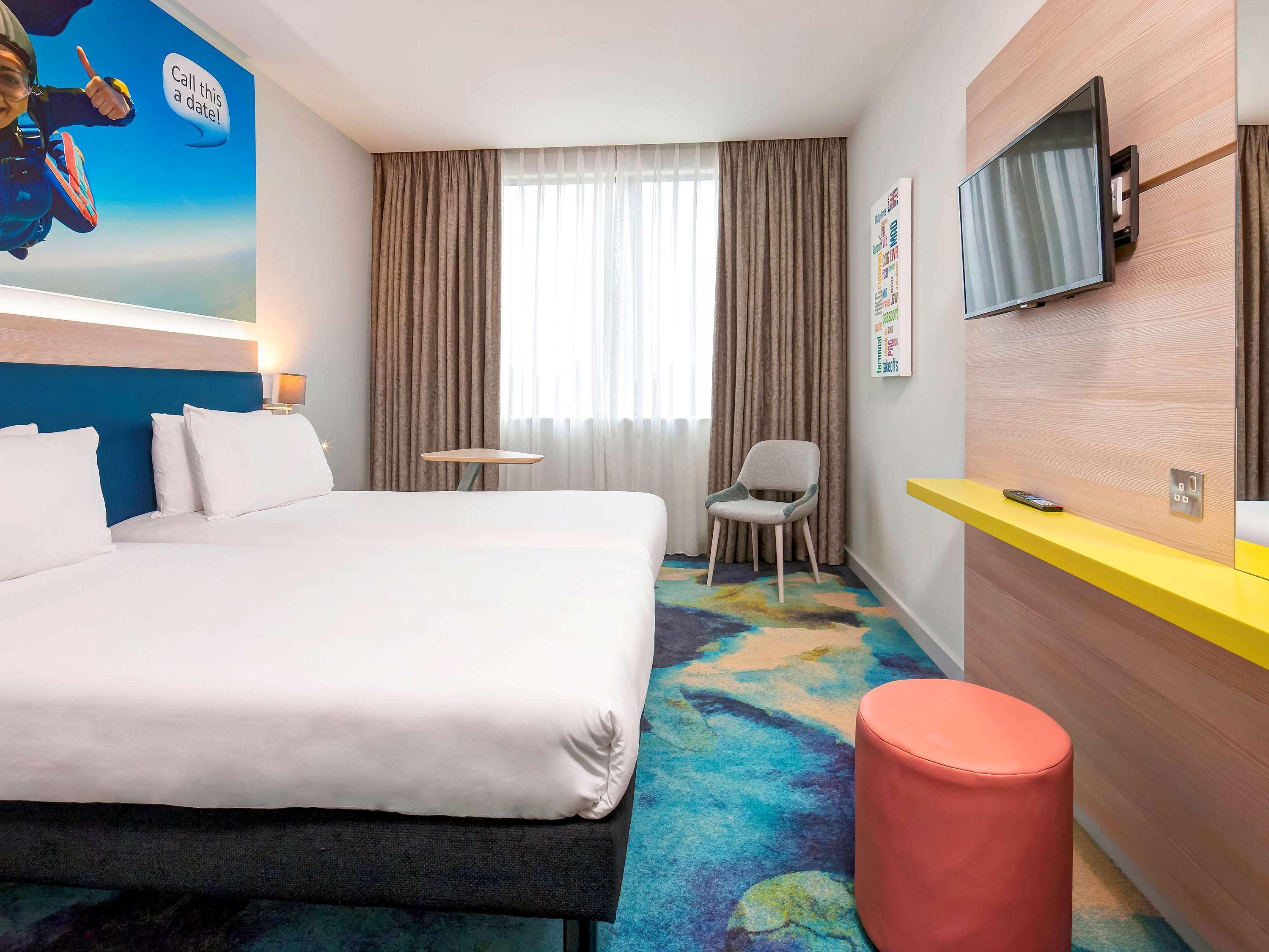 Hotel Ibis Styles London Heathrow Airport Hillingdon Exterior foto