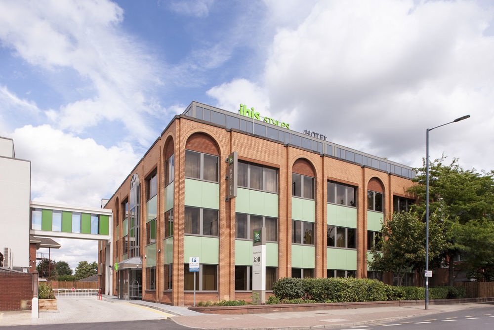 Hotel Ibis Styles London Heathrow Airport Hillingdon Exterior foto